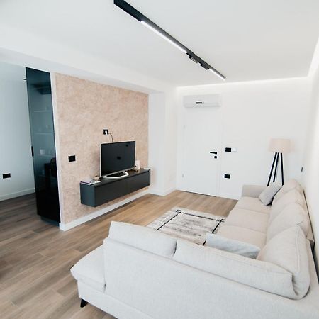 Froa Luxury Apartment Debar Exteriér fotografie