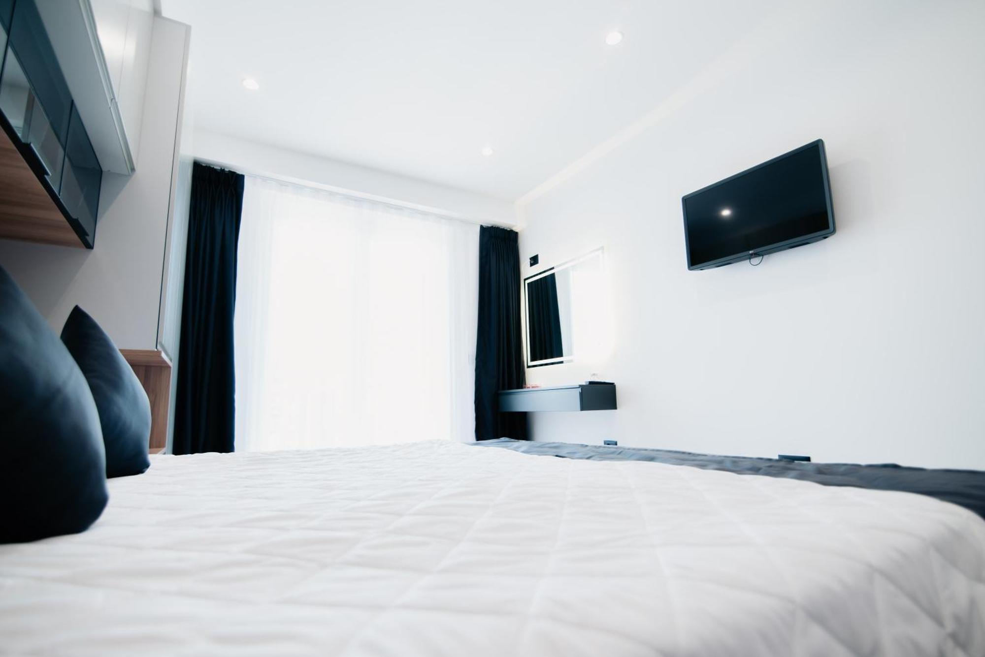 Froa Luxury Apartment Debar Exteriér fotografie